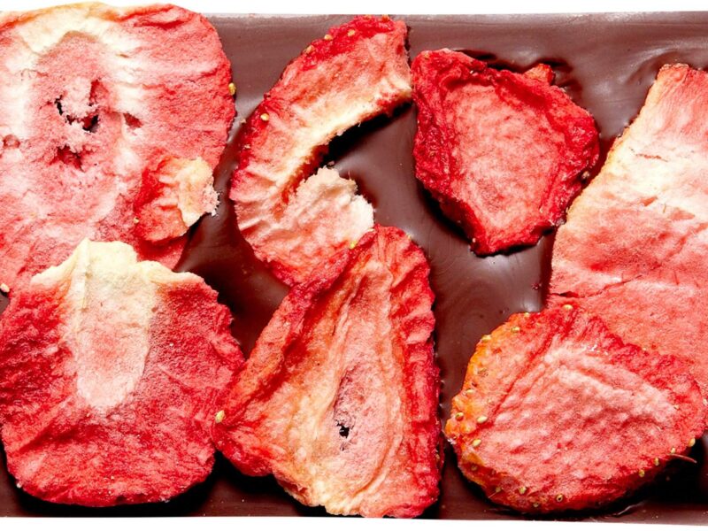 Deserowa czekolada bez dodatku cukru – truskawka - obrazek 2